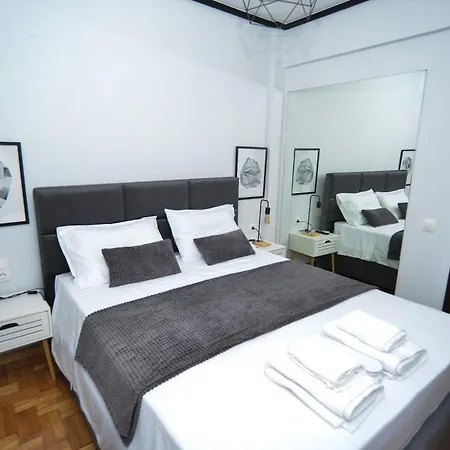 公寓 Black And White 4